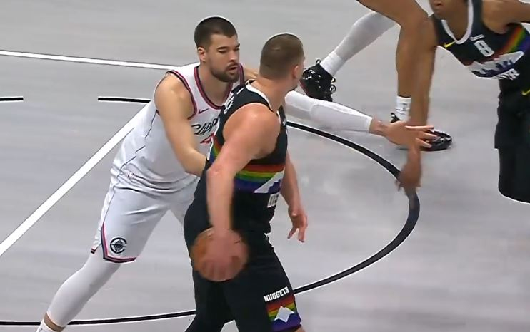 Се врати Јокиќ и тоа со 31 поен и 12 скока