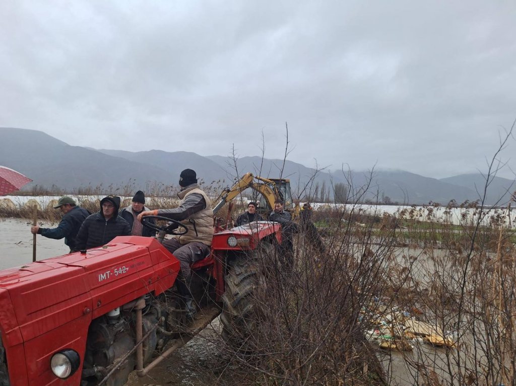 Надојдената Тркањска Река однесе 120 јагниња и 100 овци од штала во Струмичко, пријавени се и штети на земјоделски површини и дворови