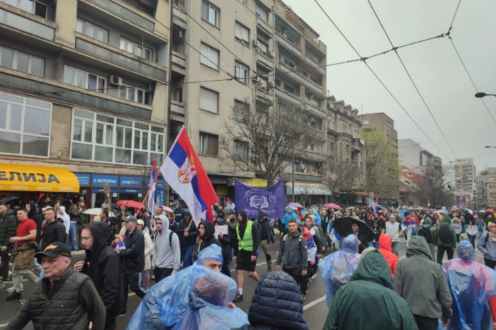 ЕП: Почитувањето на демократијата, владеењето на правото и дијалогот се од суштинско значење за европската иднина на Србија