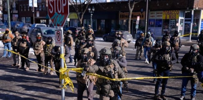 ФЕДЕРАЛНИТЕ АГЕНТИ ЗА ИМИГРАЦИЈА УБИЈА МАЖ ВО МИНЕАПОЛИС