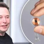 Маск најави револуција: Neuralink започнува масовно производство на мозочни импланти уште во 2026 година