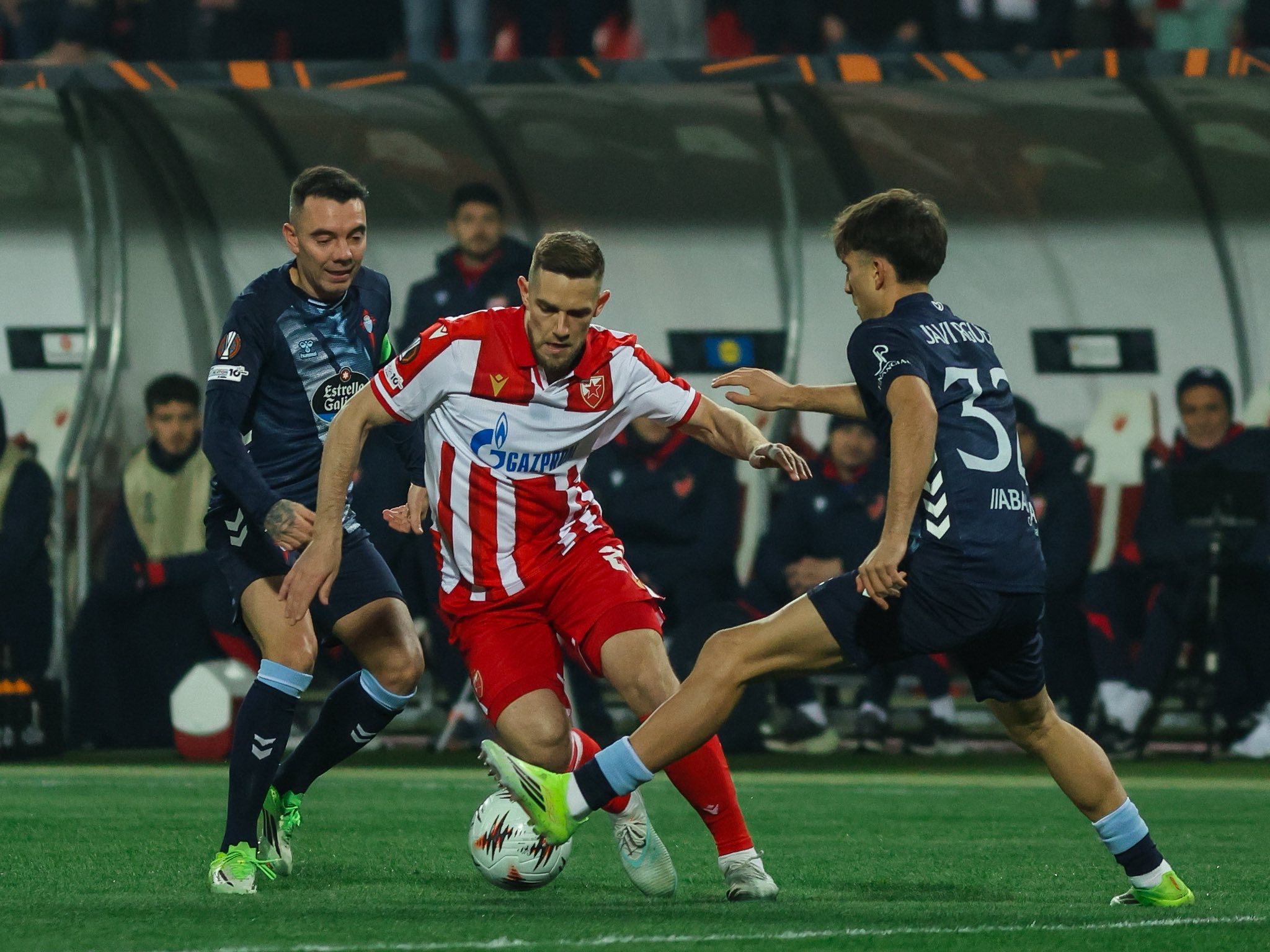 Крај за Ренџерс и Миовски во Лига Европа, Звезда мора во плеј-оф, а Рома освои „златен“ бод во Атина (ВИДЕО)