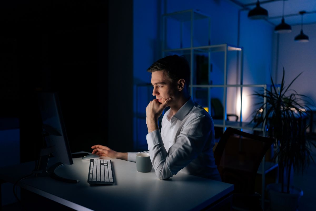 ПЕТ СОВЕТИ ЗА ЗДРАВЈЕ ПРИ РАБОТА ВО НОЌНИ СМЕНИ