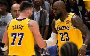 Блесок на тандемот Леброн – Дончиќ, Лејкерс продолжуваа да „газат“ (ВИДЕО)