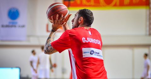 Капитално засилување за Докузовски: Ѓуровски потпиша за Куманово!