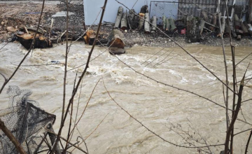 Граѓани од неколку населени места бараат решавање на проблемот со излевање на реката Коселска – Даљан