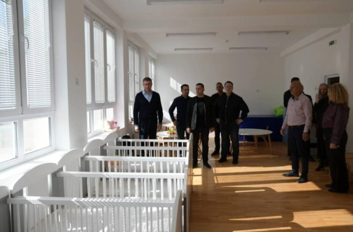 Премиерот Мицкоски ќе присуствува на отворање на нова градинка во Кочани