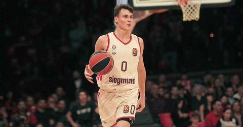 Димитријевиќ пак двоцифрен во новиот евролигашки триумф на Баерн