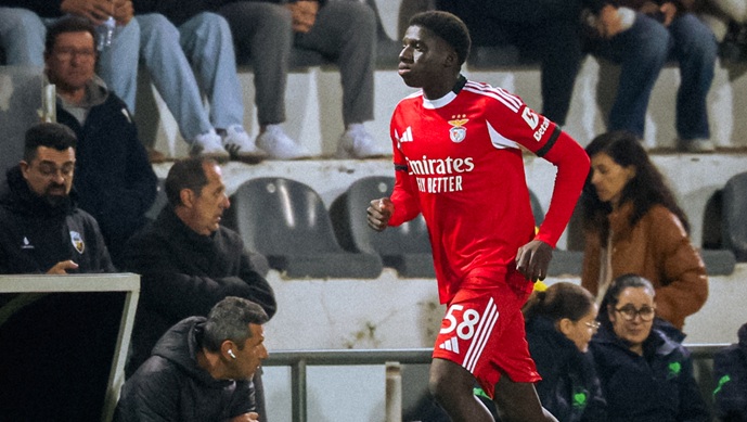 Кога името не носи успех: Приказната за браќата Зидан, Фиго и Даниел