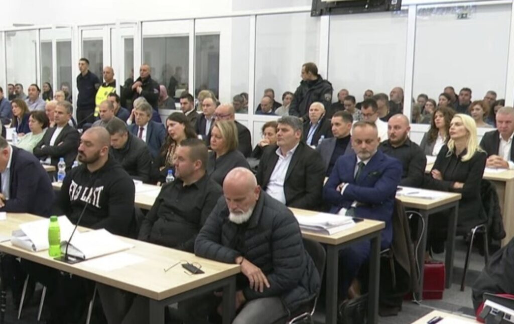 Судијката до семејствата: Без ред нема судење, судев и за Дурмо Турс, но таму родителите се однесуваа коректно