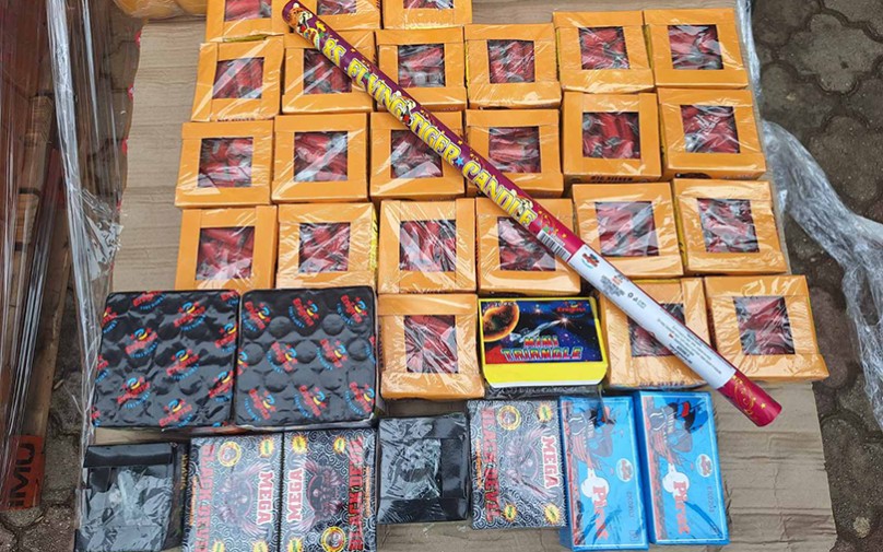 Полицијата пронајде 1.233 парчиња пиротехнички средства во Липково, едно лице е уапсено