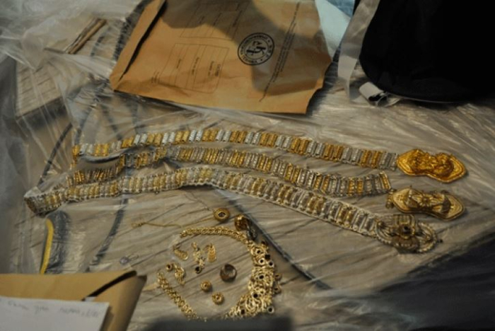 Велешката полиција фати крадец на пари и златни предмети кои ги заложил