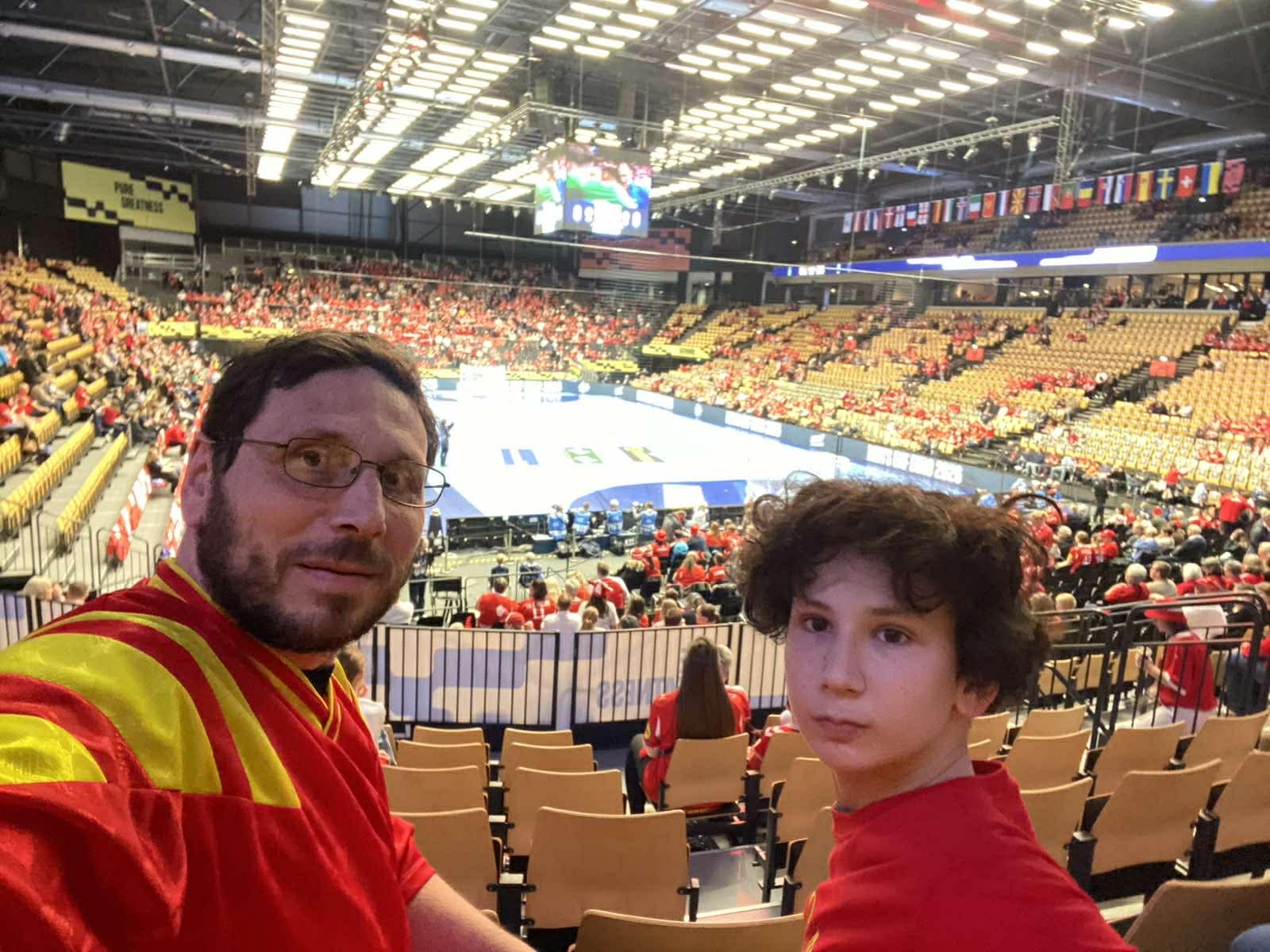 Кога се сака Македонија ниту Канада не е далеку за да се дојде во Данска на ЕП