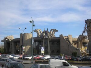 Македонска пошта ја исплати платата за сите вработени