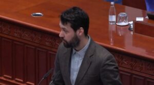 (ВИДЕО) Исмаил до Љутков: Следува милионска штета по буџетот по ваша вина – кога планирате да си поднесете оставка!