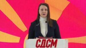 (ВИДЕО) Младеновска: Во Македонија има 100.000 невработени, а Владата ќе носи 10.000 странски „економски работници“