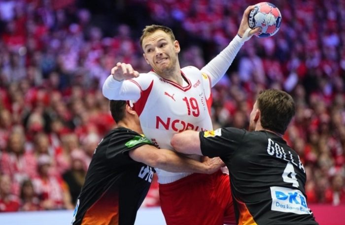 Данска го совлада Исланд за финале против Германија