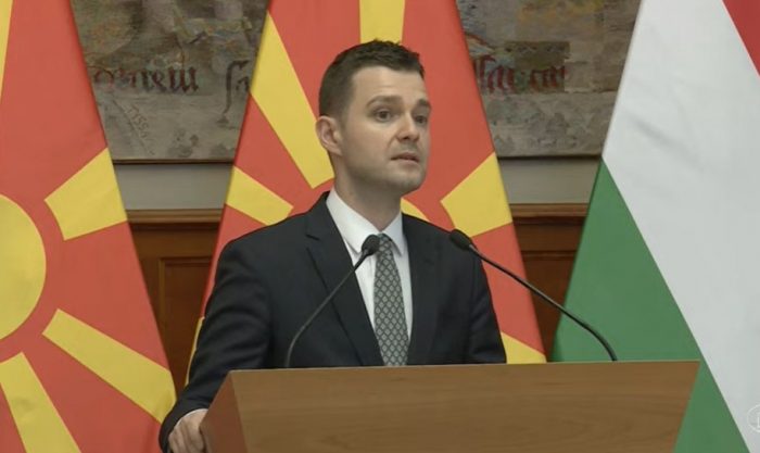 МУЦУНСКИ: Ние стоиме зад САД и венецуелскиот народ за слобода и демократија