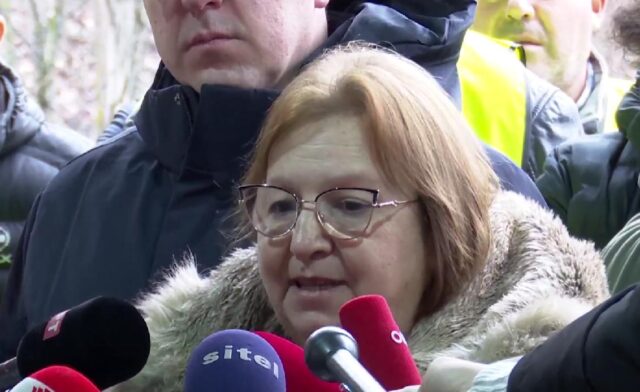 Без нас продавниците ќе бидат празни, велат превозниците за блокадите на граничните премини