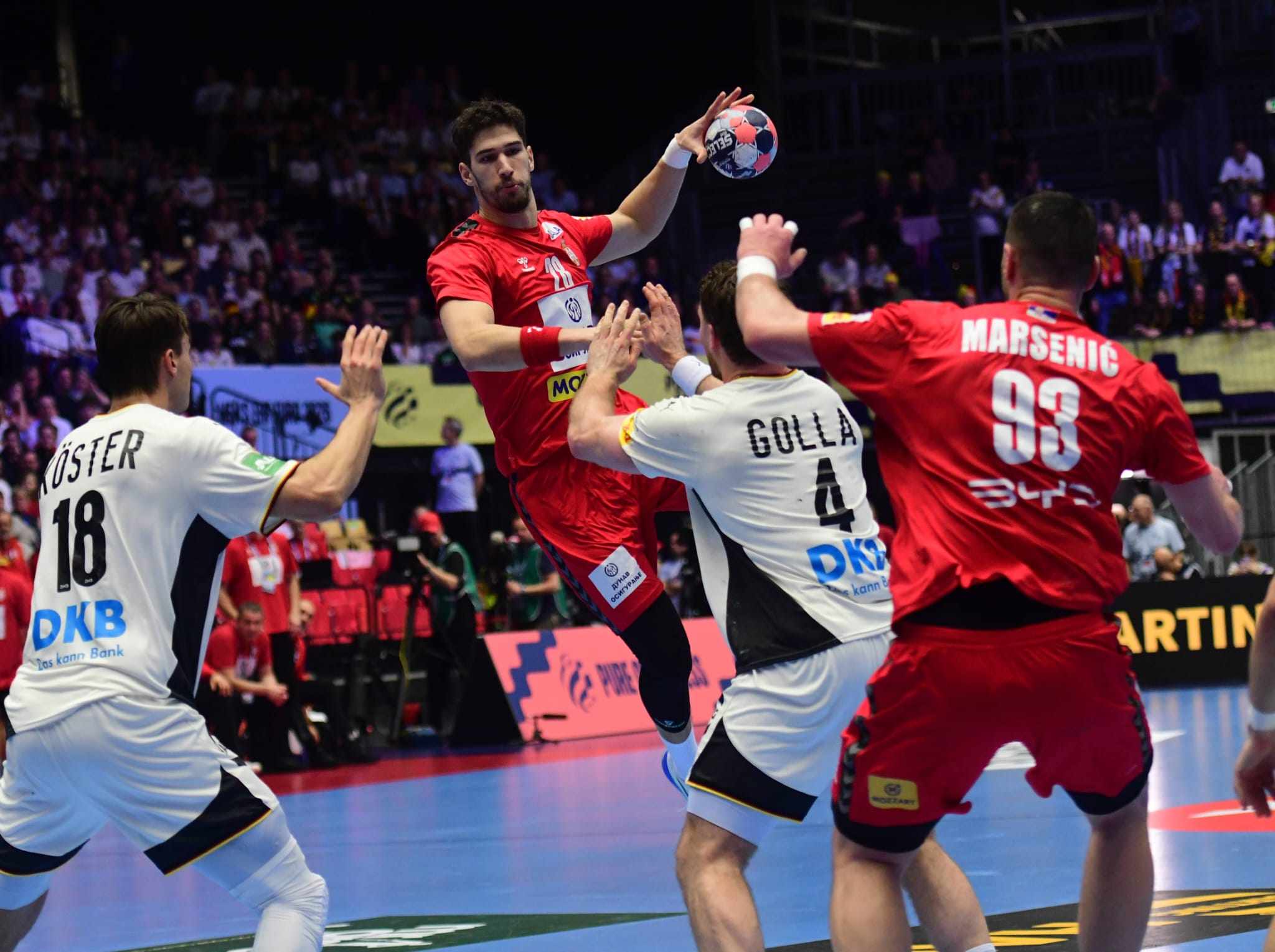 Србија ја изненади Германија и ја „замрси“ математиката во групата