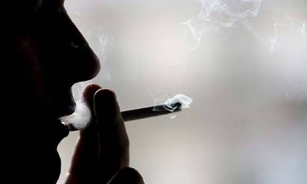 Предлог-законот за заштита од пушење не е удар по угостителството, вели Министерството за здравство