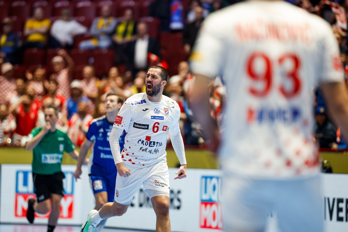 „Отровни стрели“ кон ЕХФ за распоредот на ЕП: Ова не е нормално!