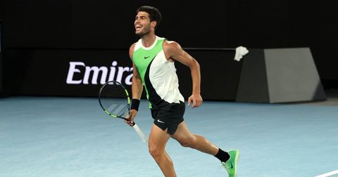 Алкараз ја победи австралиската гордост за полуфинале во Мелбурн