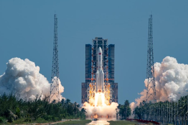 Кина бара место во орбитата за 200.000 сателити