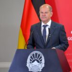 Путин однапред ја планираше војната против Украина, вели Шолц