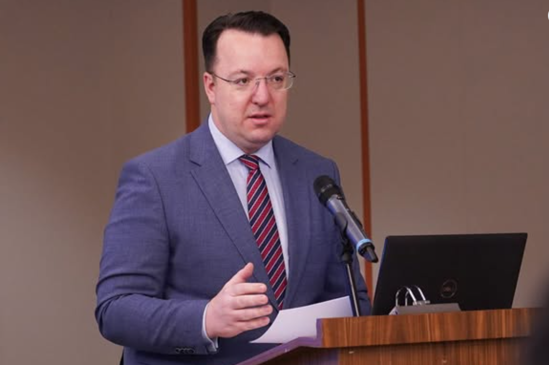 Николоски: Ова со цените е надуван балон, граѓаните да не купуваат станови пред изградба