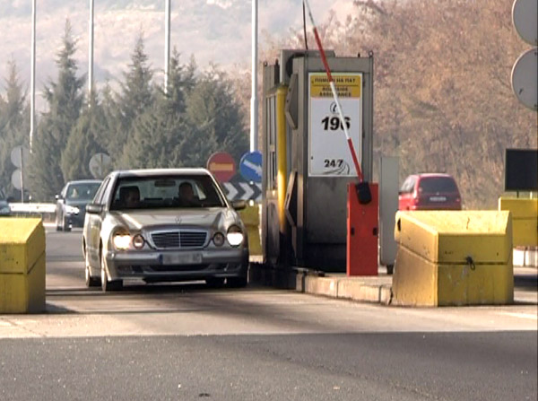 Нападнат вработен на патарина „Петровец“ со стаклен предмет