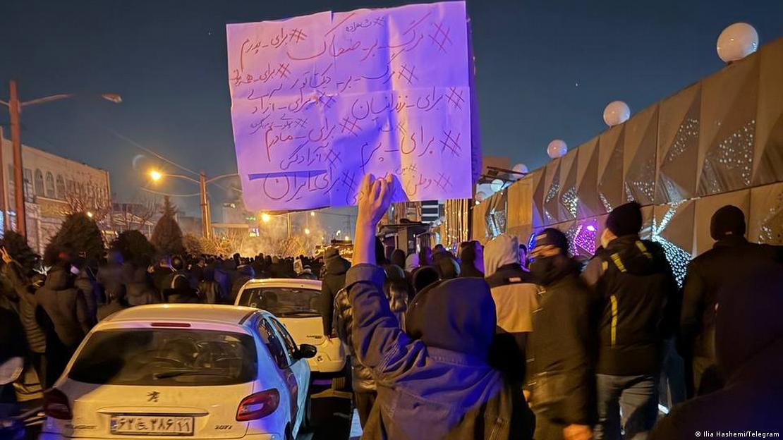 Страв од егзекуции во Иран, Трамп му се заканува на Техеран