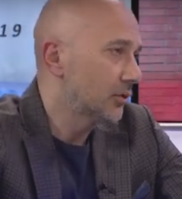 Брет Вајнстин не дава да им заборавиме