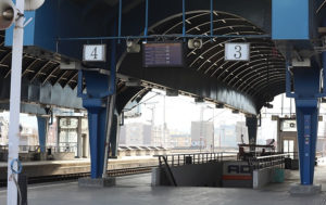 Делумен прекин на железничкиот сообраќај – бојкот на дел од машинскиот и извршниот персонал