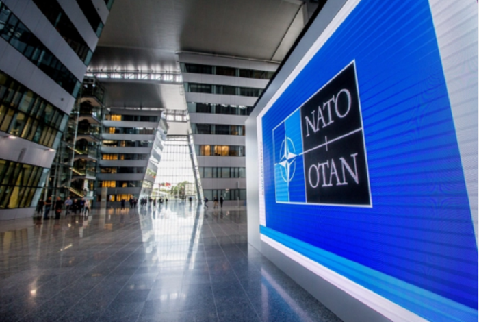 НАТО планира значително да го зголеми оружјето и муницијата на своето источно крило