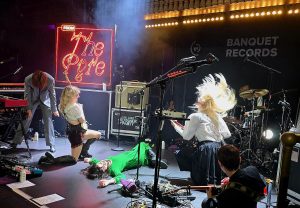 The Last Dinner Party – новото големо име на британската рок-сцена што го освојува светот