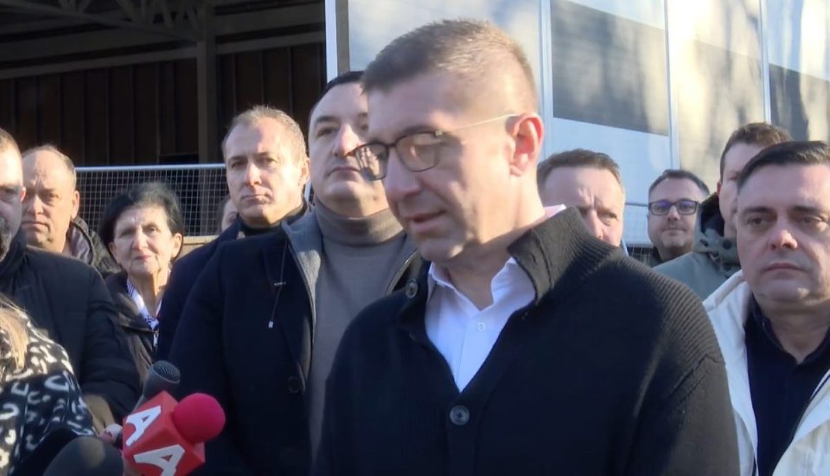 Мицкоски: На Бугарија ѝ пречи македонскиот јазик во Акцискиот план за малцинства, жалам, но друг јазик немаме