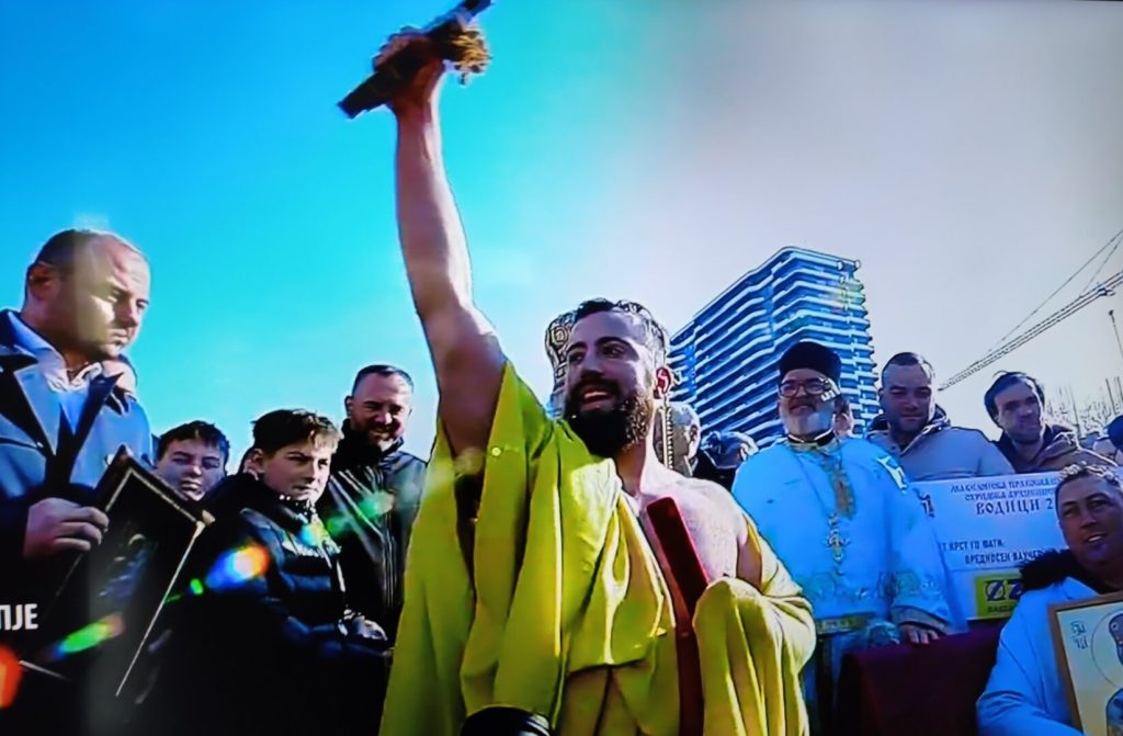 Дарко Митровиќ го фати крстот во Скопје