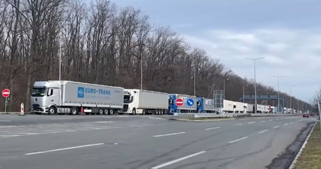 Продолжува блокадата на транспортерите во Србија, Црна Гора, БиХ и Македонија – се чека одлука од ЕК