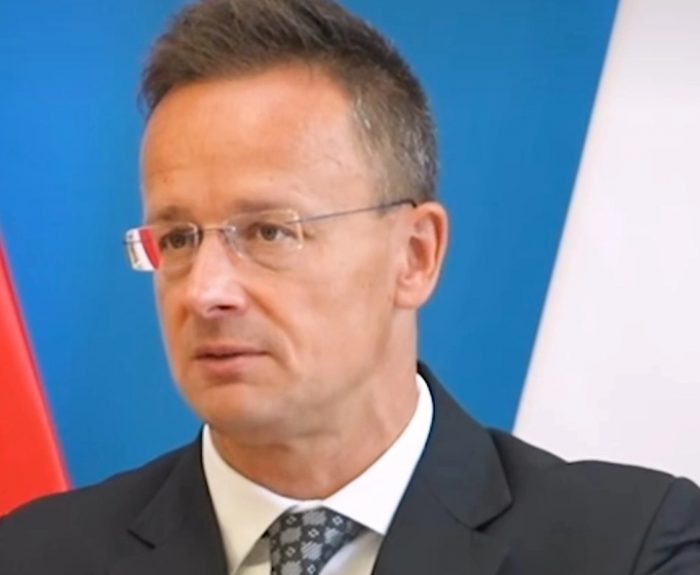 СИЈАРТО: Унгарија нема да дозволи Украина да стане членка на ЕУ, да ја донесе војната и да бидеме транзитен центар за украинската мафија