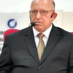 Новите правила за влез во Шенген ни создаваат сериозни проблеми, ќе влијаат многу лошо на бизнисот, вели Азески