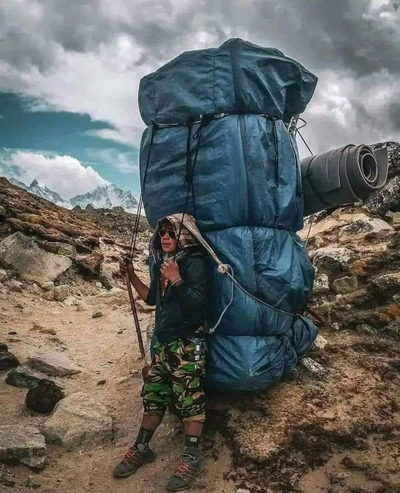 Шерпасите – тивките носачи на светот