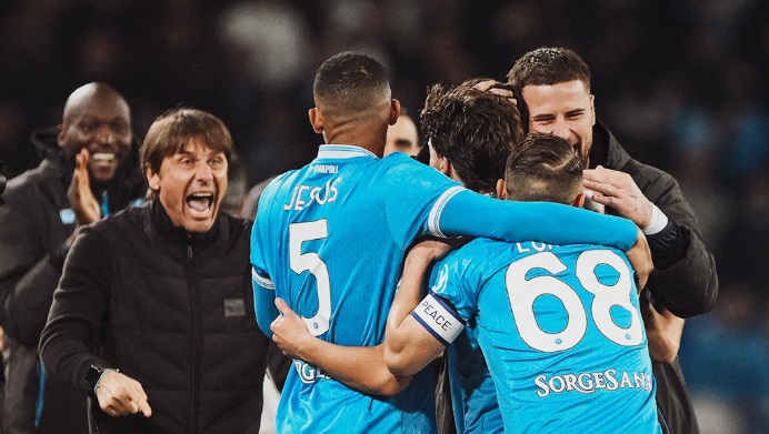 Наполи ја продолжи мизеријата на Фиорентина во Серија А