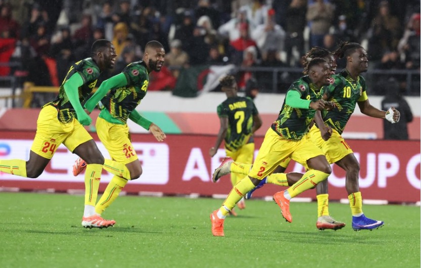 Мали направи сензација со десетмина и после пенали го елиминира Тунис од АКН