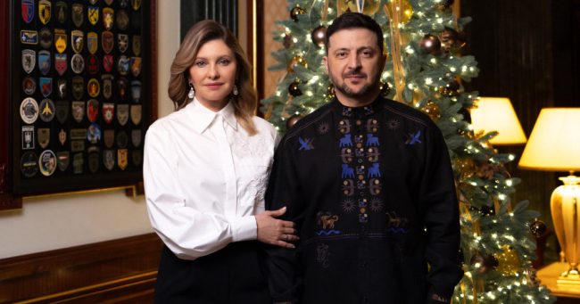 МИРОВНИОТ ДОГОВОР Е 90 ОТСТО ПОДГОТВЕН, НО НЕ САКАМЕ МИР ПО СЕКОЈА ЦЕНА, КАЖА ЗЕЛЕНСКИ ВО НОВОГОДИШНОТО ОБРАЌАЊЕ