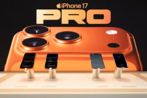 „Епл“ ги надмина очекувањата благодарение на силната продажба на Ајфон 17