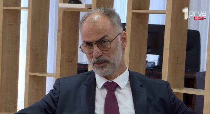 СТОИЛКОВИЌ ЗА СДСМ: Ја разбирам потребата на лузерите малку да се стоплат, но не и безбожништвото со кое го прават тоа