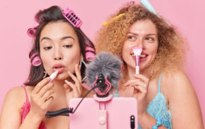 АВМУ: Инфлуенсерите и јутјуберите имаат законска обврска да се регистрираат во Агенцијата