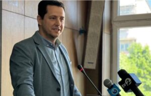 Кој е Валбон Лимани, новиот градоначалник на Општина Гостивар?