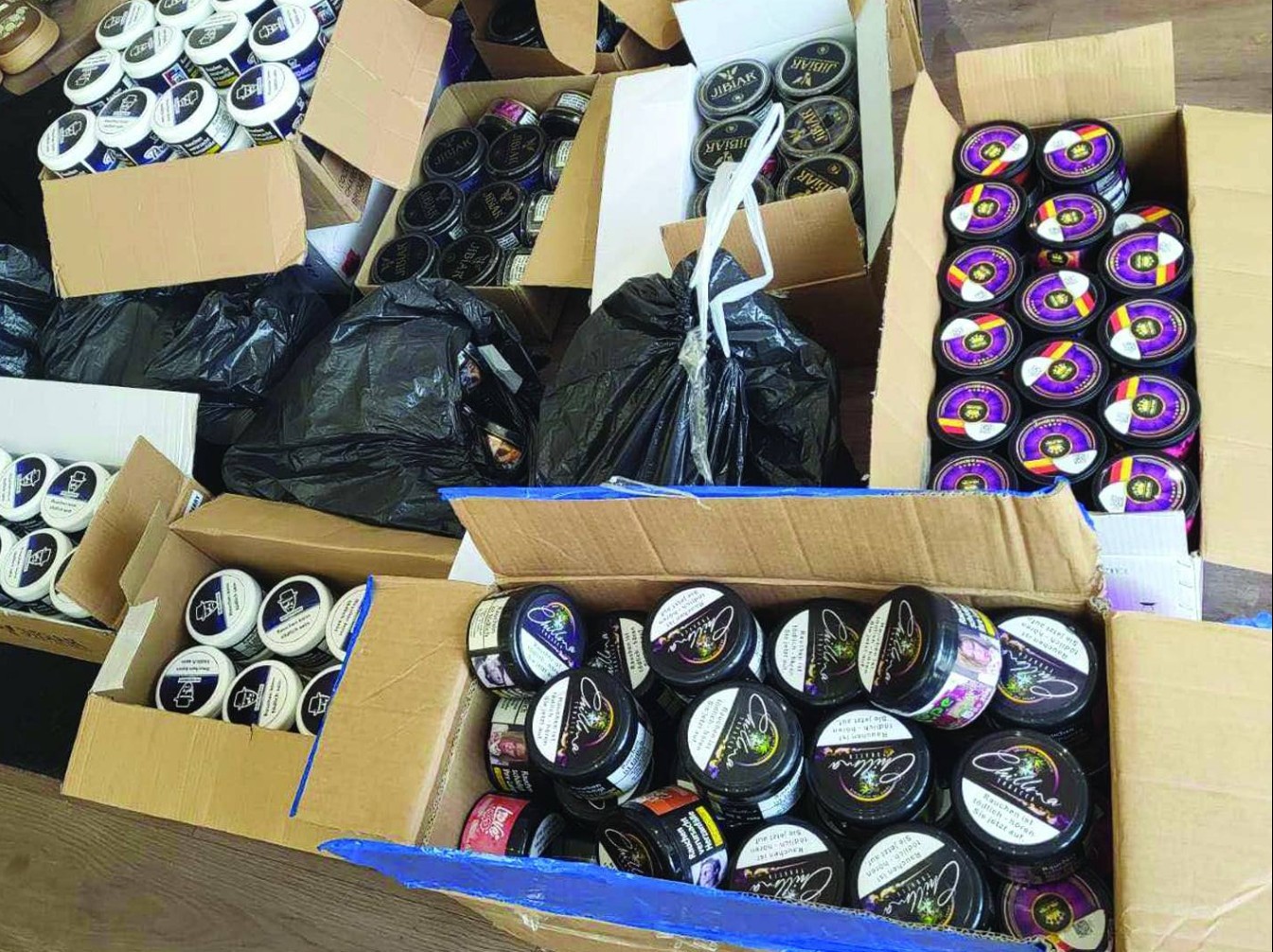 ЦАРИНИЦИТЕ ПРОНАЈДОА НЕЛЕГАЛНИ ТУТУНСКИ ПРОИЗВОДИ  ВО СТРУГА – сакале да избегнат акциза од 8 илјади евра